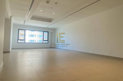 Apartment - 1 Bedroom - 2 Bathrooms for rent in Porto Arabia - The Pearl Island - Doha