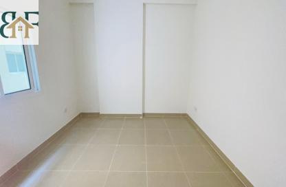 Apartment - 3 Bedrooms - 2 Bathrooms for rent in Muntazah 70 - Al Muntazah - Doha