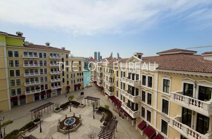 Apartment - 2 Bedrooms - 3 Bathrooms for rent in Carnaval - Qanat Quartier - The Pearl Island - Doha