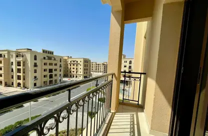 Apartment - 2 Bedrooms - 3 Bathrooms for sale in Catania - La Piazza - Fox Hills - Lusail