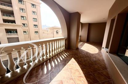 Apartment - 1 Bedroom - 2 Bathrooms for rent in Tower 18 - Porto Arabia - The Pearl Island - Doha Apartment - 1 Bedroom - 2 Bathrooms for rent in Tower 18 - Porto Arabia - The Pearl Island - Doha