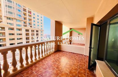 Apartment - 1 Bedroom - 2 Bathrooms for sale in West Porto Drive - Porto Arabia - The Pearl Island - Doha