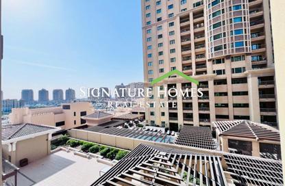 Apartment - 1 Bedroom - 2 Bathrooms for sale in West Porto Drive - Porto Arabia - The Pearl Island - Doha