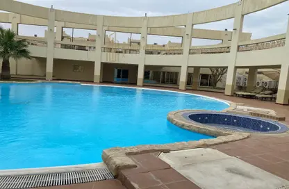 فيلا - 4 غرف نوم - 5 حمامات للايجار في شارع الوعب - الوعب - الدوحة