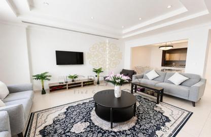 Apartment - 1 Bedroom - 2 Bathrooms for rent in East Porto Drive - Porto Arabia - The Pearl Island - Doha