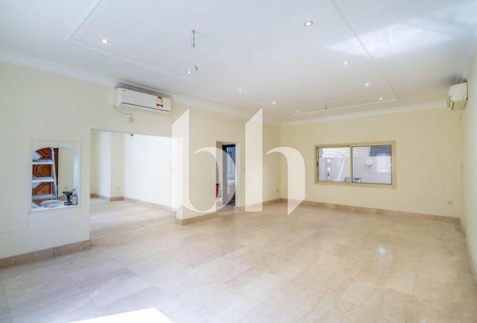 56363980 - Property Image 2