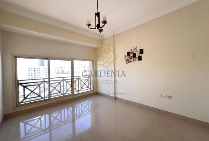 1001392 - Property Image 3