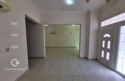 Villa - 5 Bedrooms - 5 Bathrooms for rent in Al Kheesa - Al Kheesa - Umm Salal Mohammed