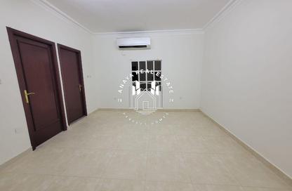 Villa - Studio - 1 Bathroom for rent in Al Nuaija Street - Al Nuaija - Doha