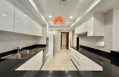Apartment - 2 Bedrooms - 4 Bathrooms for rent in Al Mutahidah Tower - Viva Bahriyah - The Pearl Island - Doha