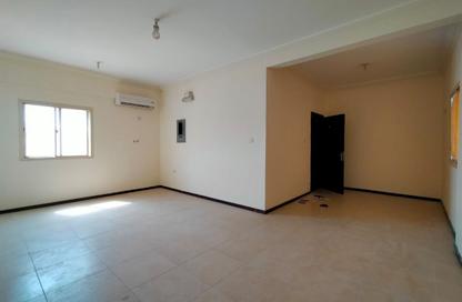 Apartment - 2 - 2 for rent in Bin Omran 35 - Fereej Bin Omran - Doha Apartment - 2 - 2 for rent in Bin Omran 35 - Fereej Bin Omran - Doha