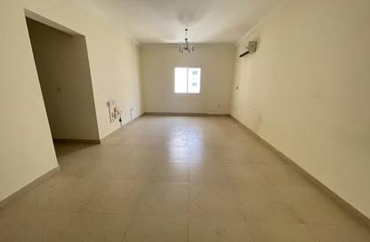 Apartment - 3 Bedrooms - 3 Bathrooms for rent in Abdullah Bin Masoud Street - Fereej Bin Mahmoud - Doha
