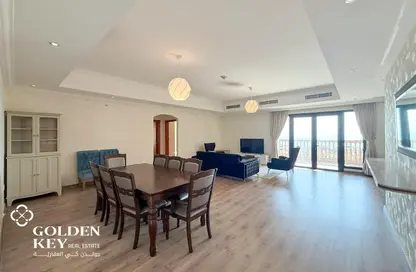 Apartment - 2 Bedrooms - 3 Bathrooms for rent in West Porto Drive - Porto Arabia - The Pearl Island - Doha