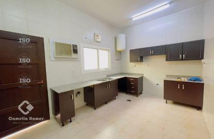 مجمع سكني - 5 غرف نوم - 3 حمامات للايجار في شارع العزيزة - العزيزية - الدوحة