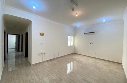Apartment - 2 Bedrooms - 2 Bathrooms for rent in Al Messila - Al Messila - Doha