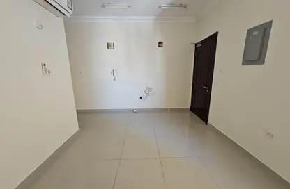 Apartment - 2 Bedrooms - 2 Bathrooms for rent in Old Airport Road - Old Airport Road - Doha