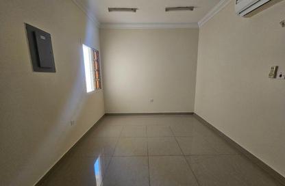Apartment - 2 Bedrooms - 2 Bathrooms for rent in Old Airport Road - Old Airport Road - Doha