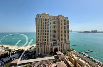 Apartment - 2 Bedrooms - 3 Bathrooms for rent in Tower 31 - Porto Arabia - The Pearl Island - Doha