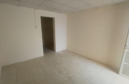 Apartment - Studio - 1 Bathroom for rent in Izghawa - Izghawa - Doha