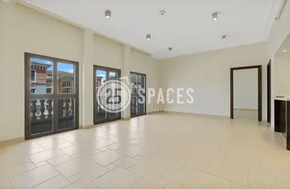 Apartment - 1 Bedroom - 2 Bathrooms for sale in Chateau - Qanat Quartier - The Pearl Island - Doha