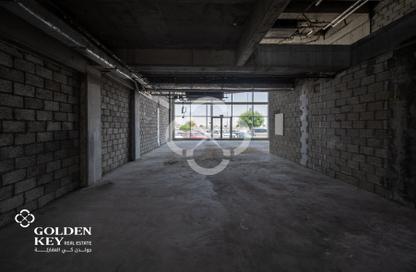 Show Room - Studio - 1 for rent in The Commercial Avenue - Umm Al Seneem - Doha