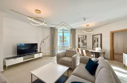 Apartment - 2 Bedrooms - 4 Bathrooms for rent in Floresta Gardens - Floresta Gardens - The Pearl Island - Doha