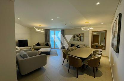 Apartment - 3 Bedrooms - 5 Bathrooms for rent in Floresta Gardens - Floresta Gardens - The Pearl Island - Doha Apartment - 3 Bedrooms - 5 Bathrooms for rent in Floresta Gardens - Floresta Gardens - The Pearl Island - Doha