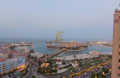 Apartment - 1 Bedroom - 2 Bathrooms for rent in West Porto Drive - Porto Arabia - The Pearl Island - Doha
