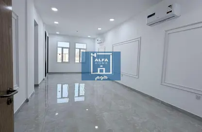 شقة - 2 غرف نوم - 2 حمامات للايجار في شارع العزيزة - العزيزية - الدوحة