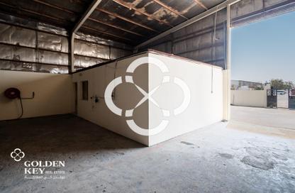 Warehouse - Studio - 1 Bathroom for rent in Industrial Area 5 - Industrial Area - Industrial Area - Doha
