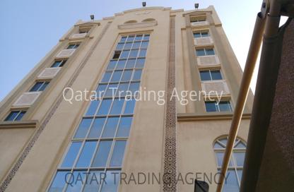 Apartment - 2 Bedrooms - 2 Bathrooms for rent in Doha Al Jadeed - Doha Apartment - 2 Bedrooms - 2 Bathrooms for rent in Doha Al Jadeed - Doha