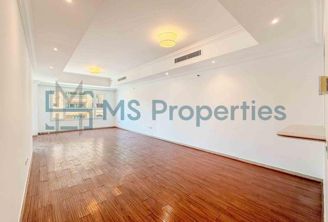 57302361 - Property Image 2