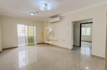 Apartment - 3 Bedrooms - 3 Bathrooms for rent in Abu Talha Street - Fereej Bin Omran - Doha