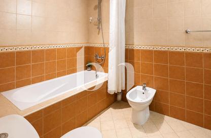 Apartment - 1 Bedroom - 1 Bathroom for rent in West Porto Drive - Porto Arabia - The Pearl Island - Doha