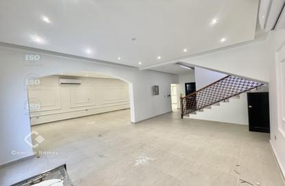 Villa - 4 Bedrooms - 4 Bathrooms for rent in Al Numan Street - Al Aziziyah - Doha