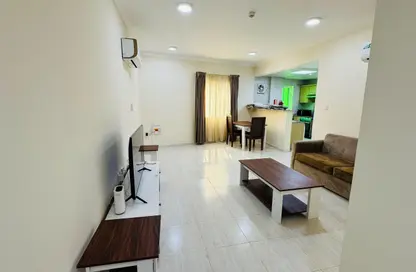 Apartment - 1 Bedroom - 1 Bathroom for rent in Umm Ghuwailina 4 - Umm Ghuwailina - Doha