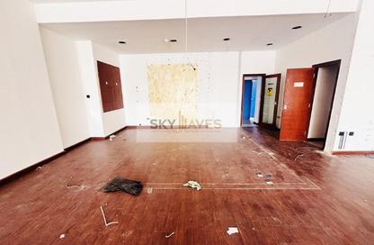 Retail - Studio - 1 Bathroom for rent in Madinat Al Mawater - Rawdat Rashid - Salwa Road - Doha