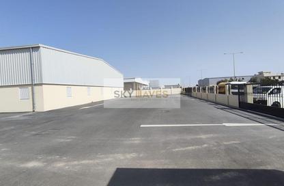 Warehouse - Studio - 1 Bathroom for rent in Argentine Neighbourhood - Birkat Al Awamer - Al Wakra