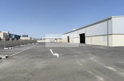 Warehouse - Studio - 1 Bathroom for rent in Argentine Neighbourhood - Birkat Al Awamer - Al Wakra