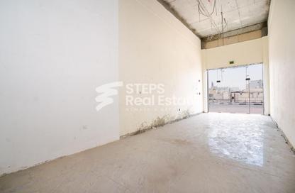 Shop - Studio - 1 Bathroom for rent in Al Wajba - Al Rayyan - Doha