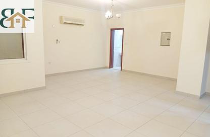 Apartment - 2 - 2 for rent in Al Mansoura - Al Mansoura - Doha