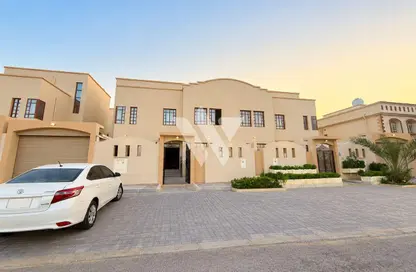 Villa - 6 Bedrooms - 5 Bathrooms for rent in Ain Khalid Gate - Ain Khaled - Doha