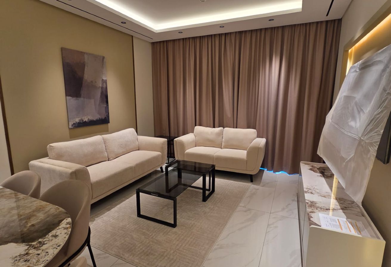 BRAND NEW 3 BHK FULLY FURNISHED SEA VIEW APARTMENT thumbnail 18