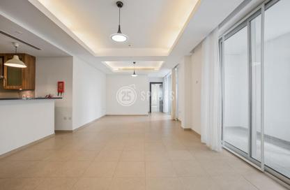 Apartment - 1 - 2 for rent in Viva East - Viva Bahriyah - The Pearl Island - Doha