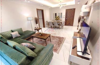 Apartment - 2 Bedrooms - 2 Bathrooms for rent in Porto Arabia - The Pearl Island - Doha