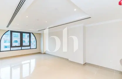 Apartment - 1 Bedroom - 2 Bathrooms for sale in West Porto Drive - Porto Arabia - The Pearl Island - Doha