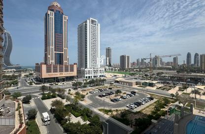 Apartment - 2 Bedrooms - 2 Bathrooms for rent in Taameer Central Tower - Marina  25 - Marina District - Lusail