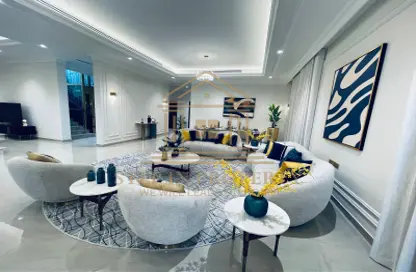 فيلا - 7 غرف نوم - 7 حمامات للبيع في شارع  بو هامو - أبو هامور - الدوحة