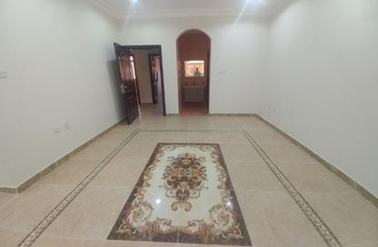 Compound - 4 Bedrooms - 4 Bathrooms for rent in Zekreet Street - Al Kharaitiyat - Umm Salal Mohammed