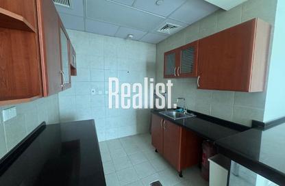 Apartment - 2 Bedrooms - 2 Bathrooms for rent in Zig Zag Towers - West Bay - Doha